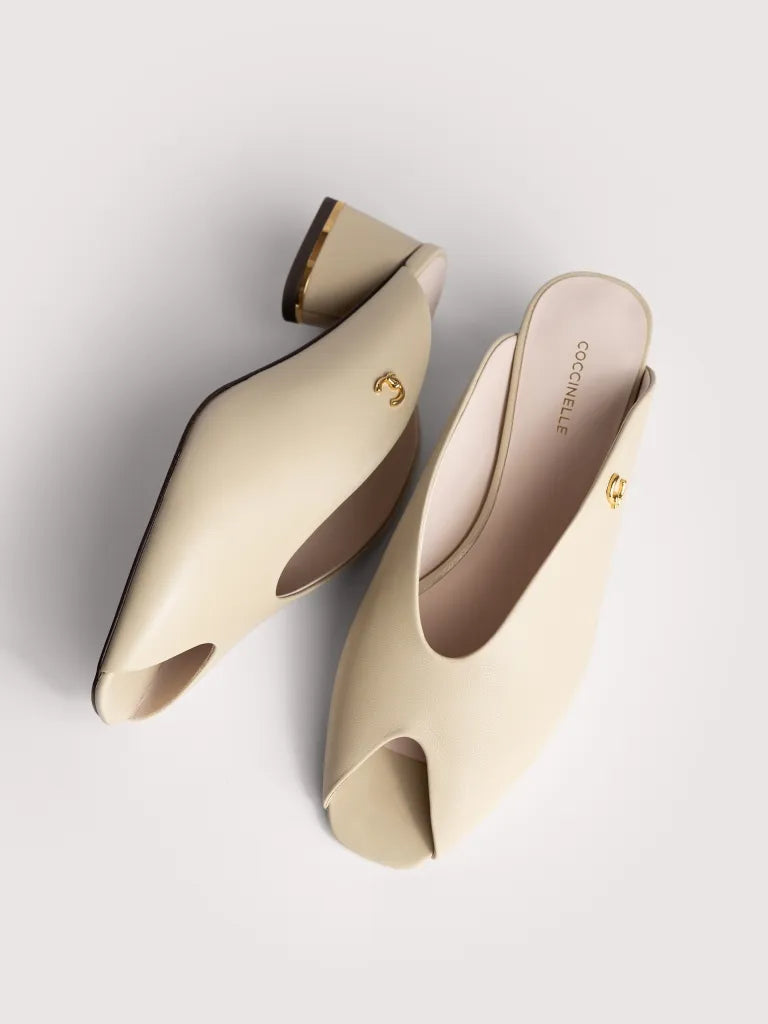COCCINELLE U1L 36 01 01 SS26
