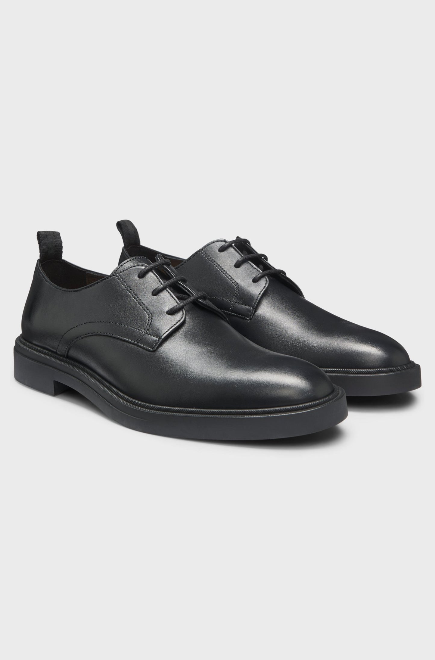 BOSS  Calev_Derb_bofb 10245932 01 FW25