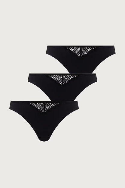 BOSS Set di perizomi GIFT GIVING 3P THONG 10279167 01